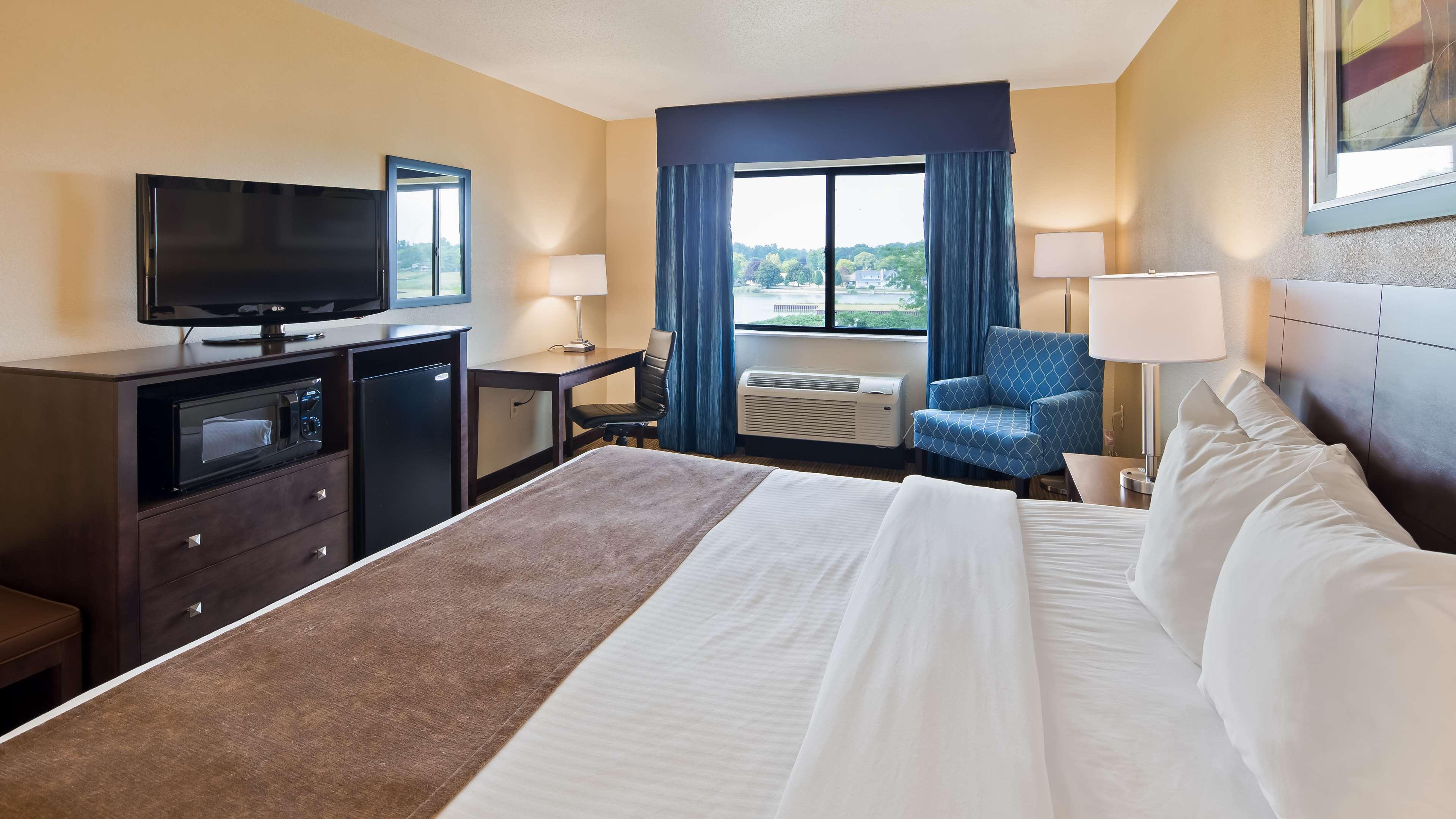 Best Western Port Huron Blue Water Bridge Exterior photo