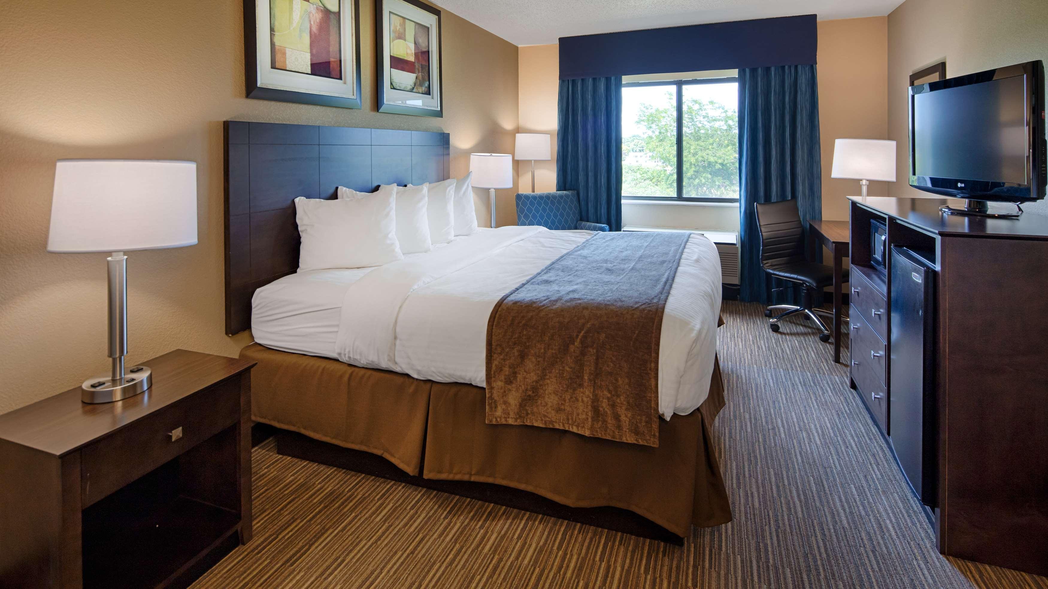 Best Western Port Huron Blue Water Bridge Exterior photo
