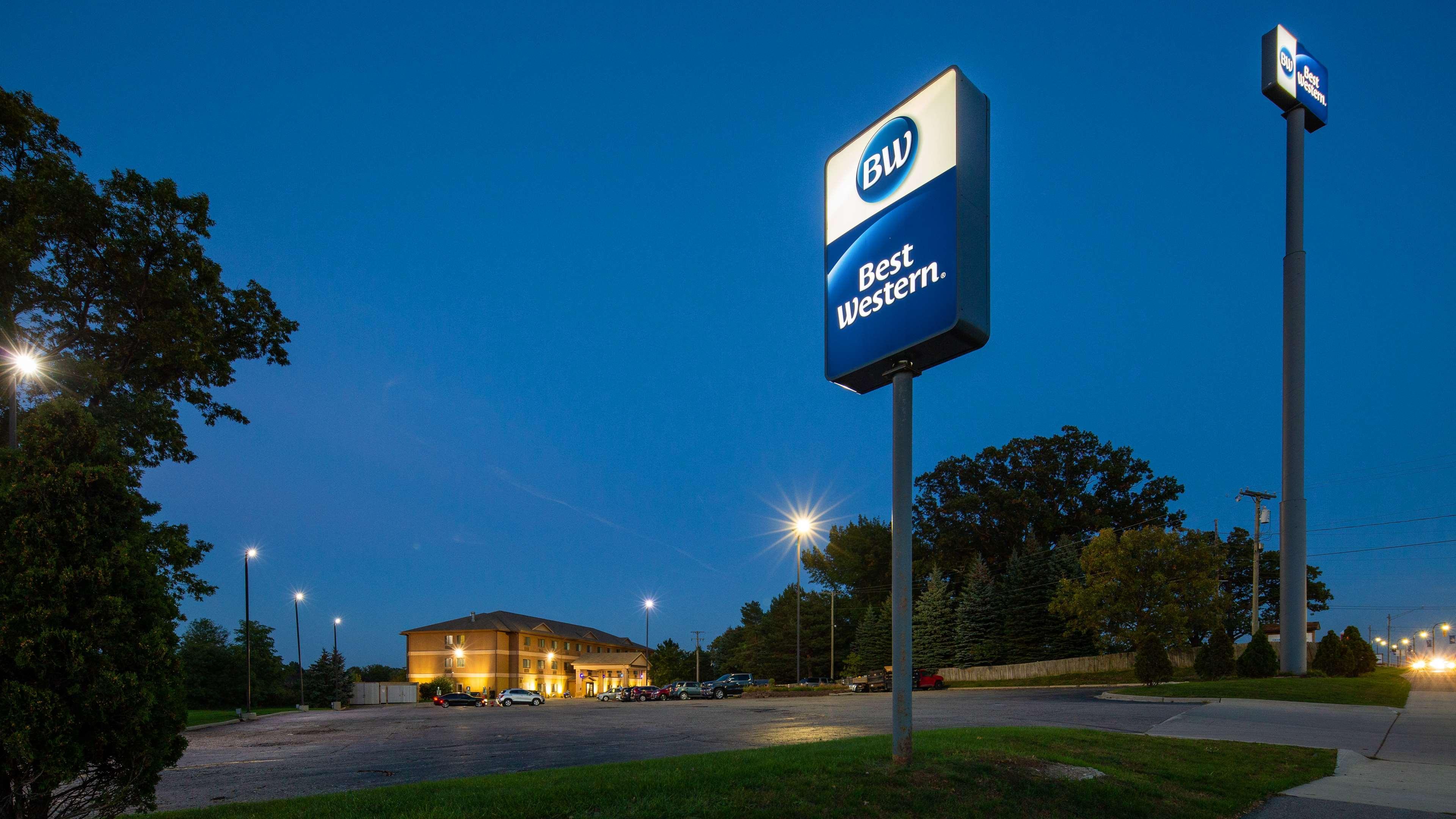 Best Western Port Huron Blue Water Bridge Exterior photo