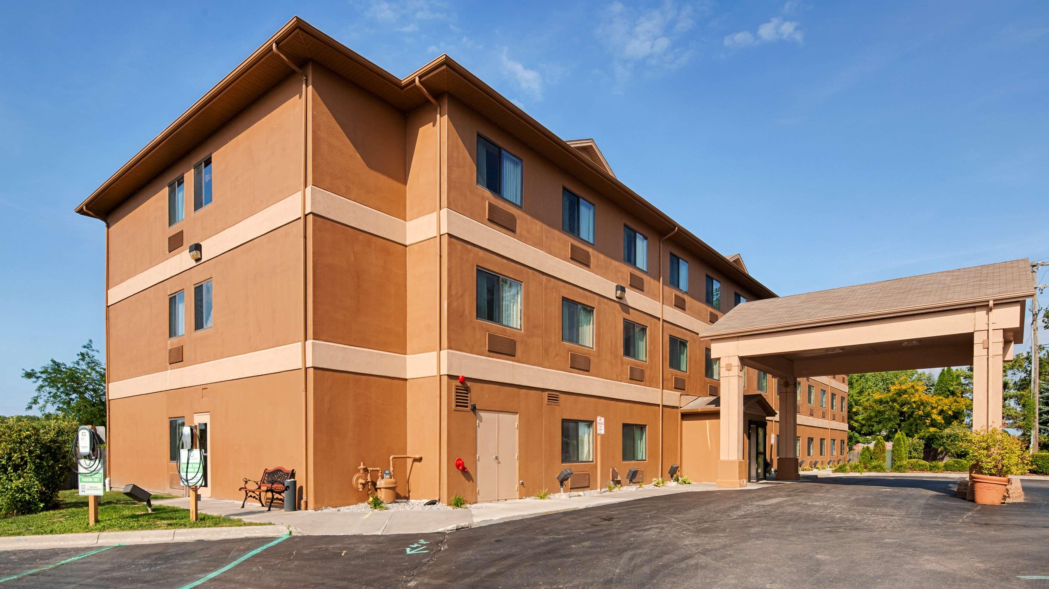 Best Western Port Huron Blue Water Bridge Exterior photo